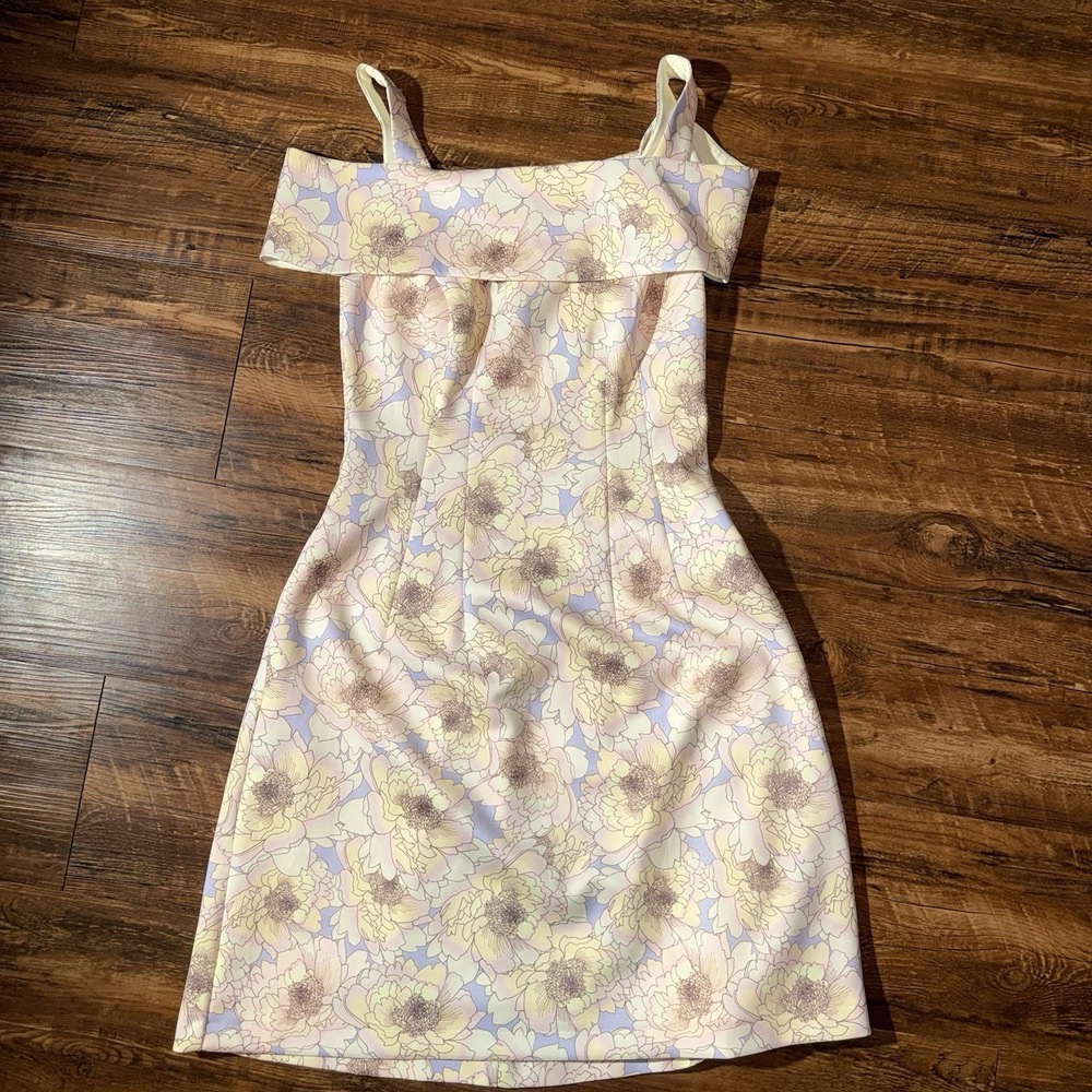 Belle Badgley Mischka Lavender Floral Cold Shoulder Fit Flare Dress Size 4
